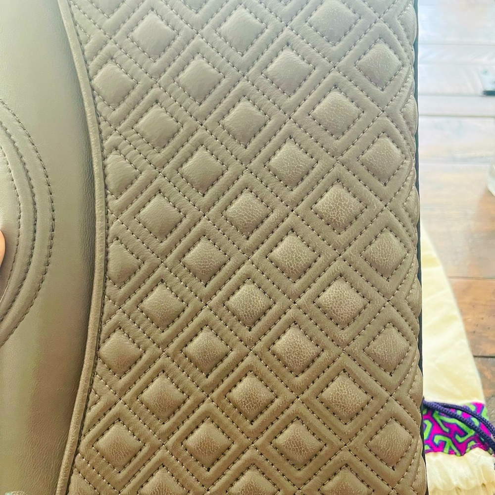 Authentic Large Tory Burch Adjustable Fleming - image 2